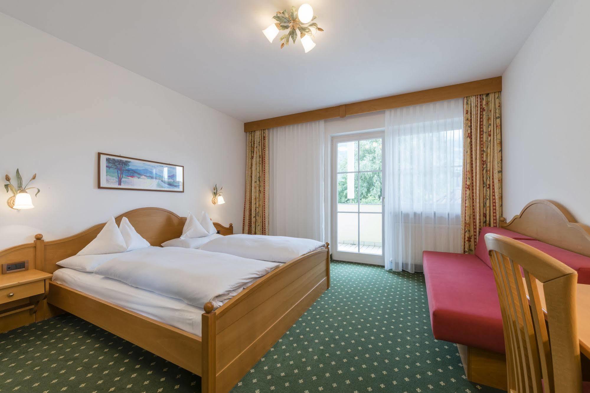 Hotel Vinschgerhof Silandro Zewnętrze zdjęcie
