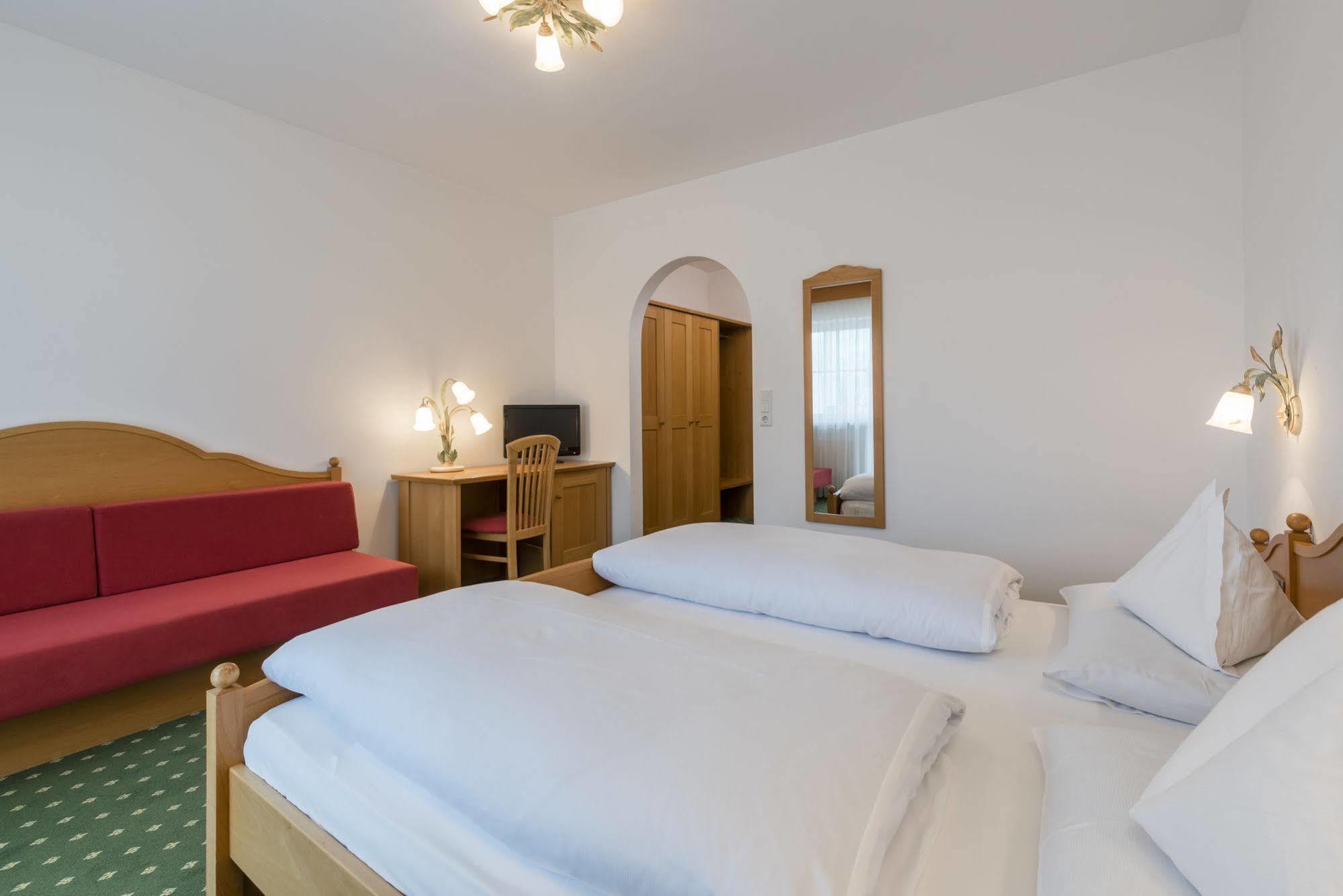Hotel Vinschgerhof Silandro Zewnętrze zdjęcie